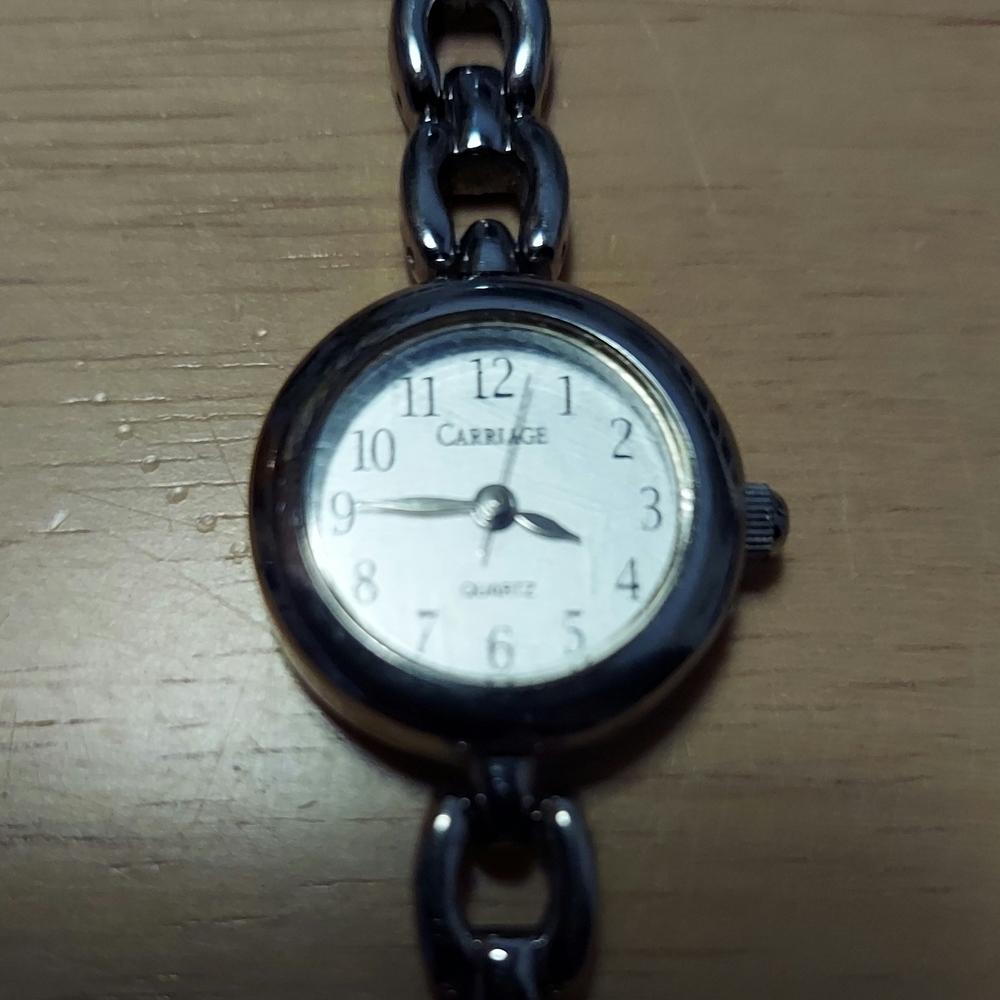 Timex Silver Bracelet Watch needs battery